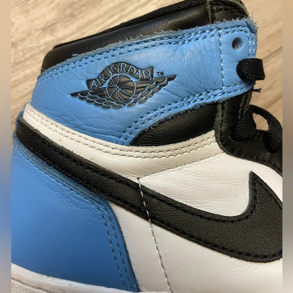 Nike Air Jordan 1 Retro High Sneakers